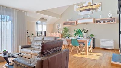 Duplex - 103 m² - 5 pièces