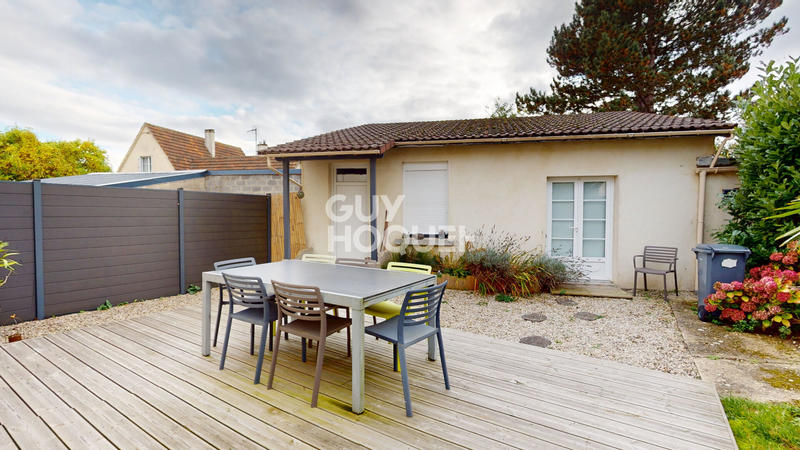 Maison - 95 m² - 5 pièces