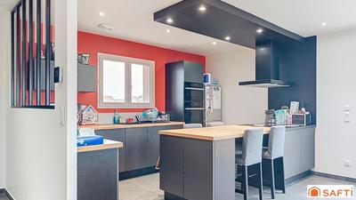 Maison - 95 m² - 4 pièces