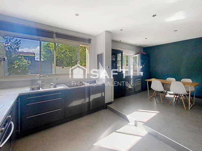 Maison - 180 m² - 4 pièces