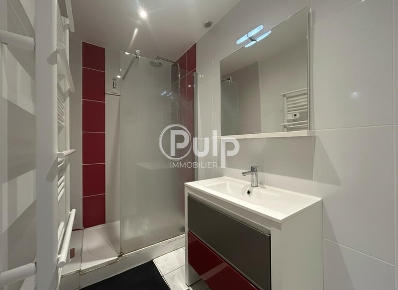 Maison - 202 m² - 6 pièces