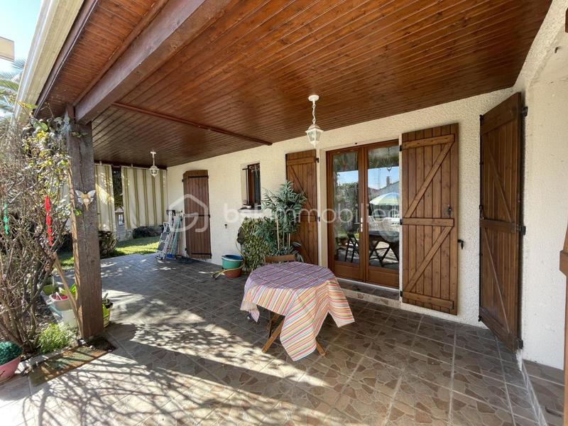 Maison traditionnelle - 128 m² - 8 pièces