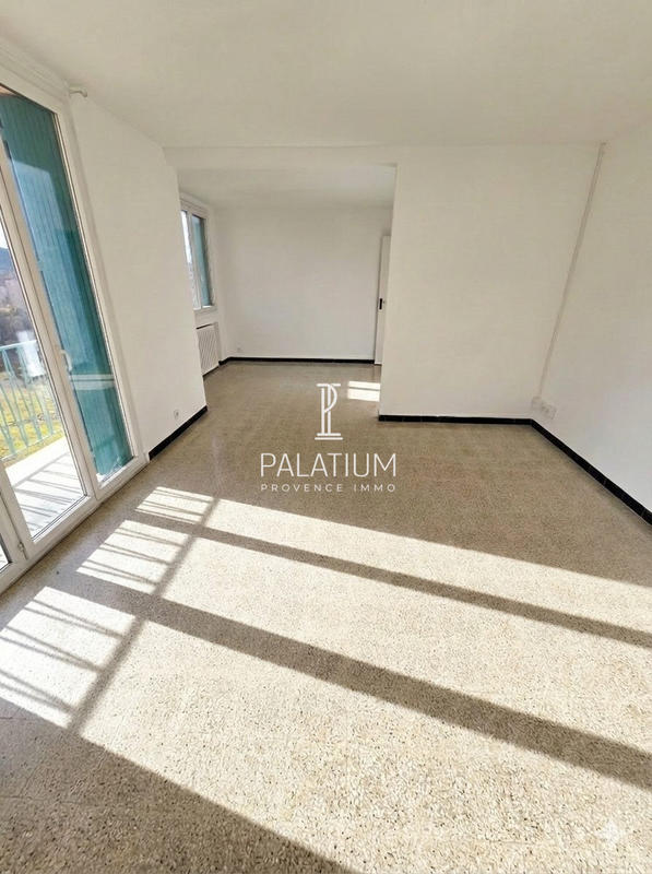 Appartement - 75 m² - 4 pièces