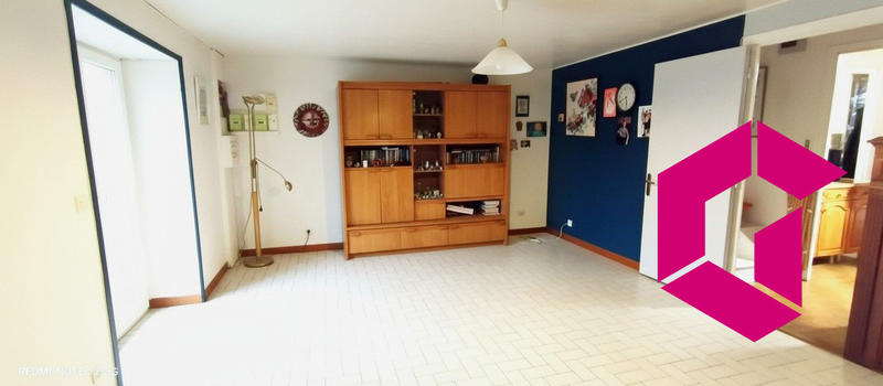 Maison - 96 m² - 5 pièces