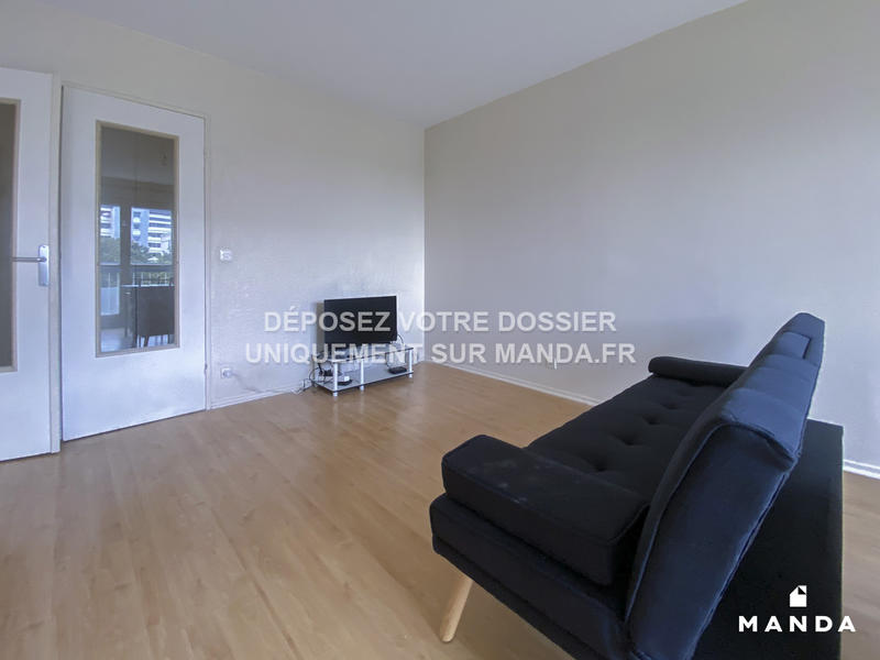 Chambre - 10 m² - 4 pièces