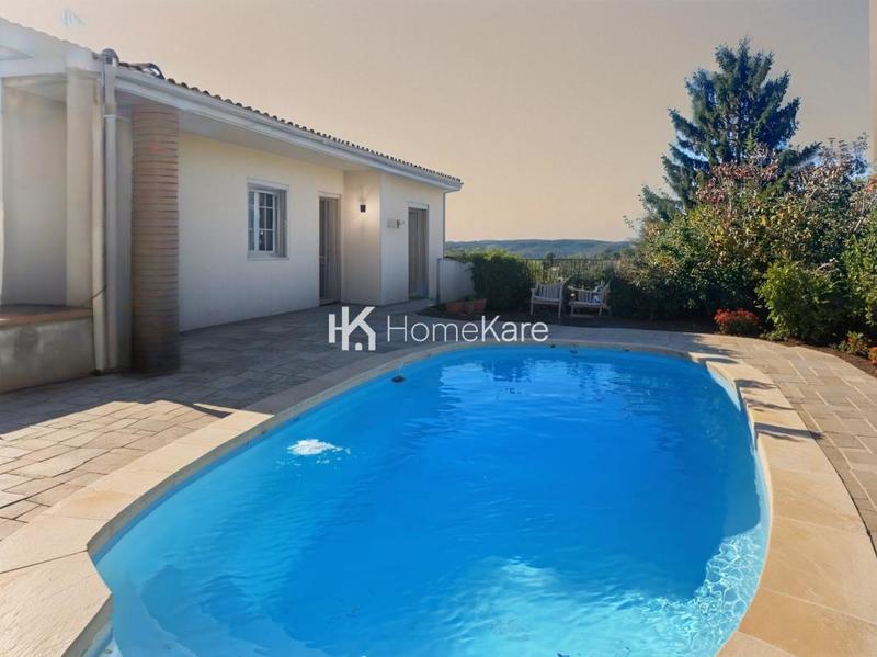 Maison - 95 m² - 4 pièces