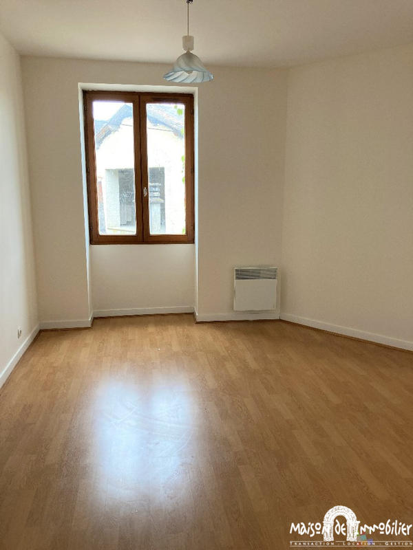 Appartement - 75 m² - 3 pièces