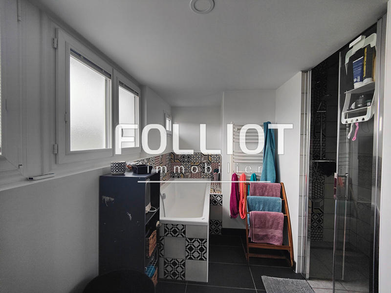 Appartement - 144 m² - 5 pièces