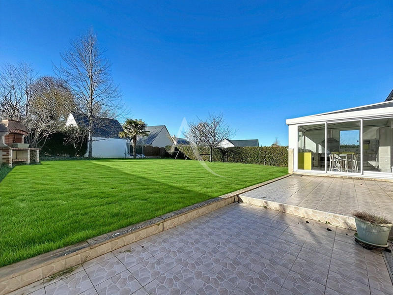 Maison - 232 m² - 8 pièces