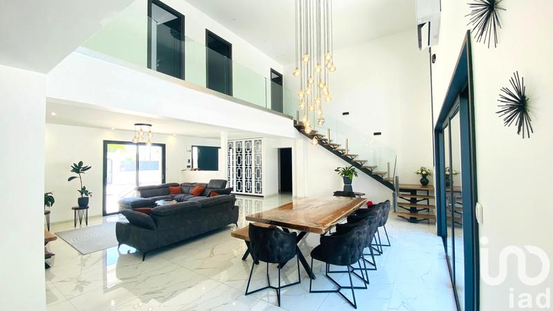 Maison - 190 m² - 8 pièces