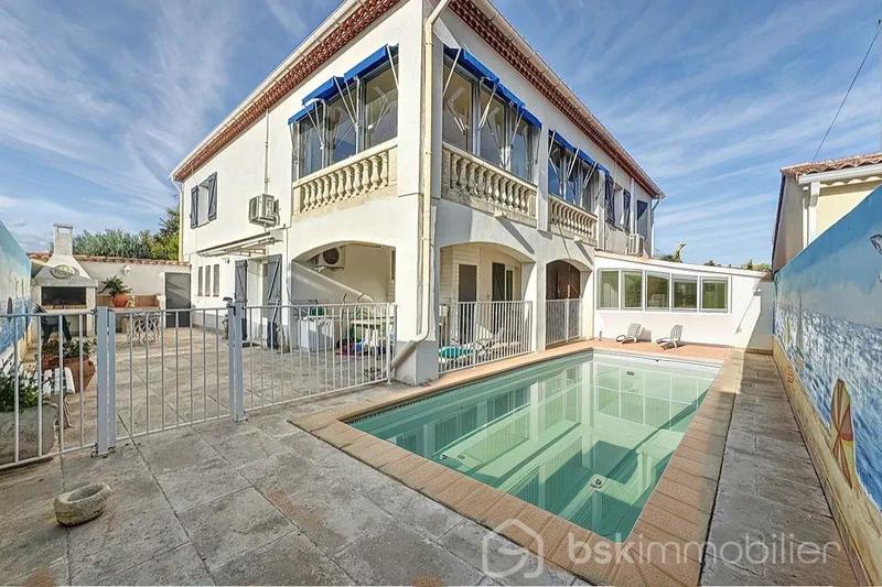 Maison traditionnelle - 105 m² - 3 pièces