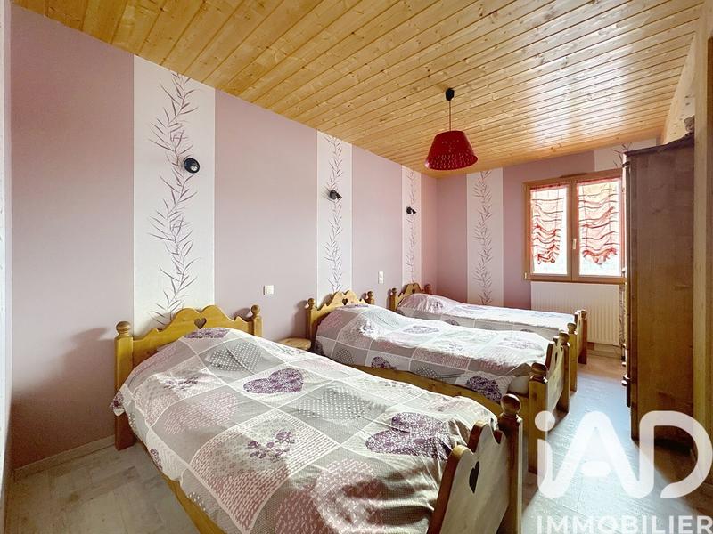 Maison - 300 m² - 21 pièces