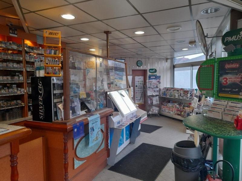 Local commercial - 250 m² - 2 pièces