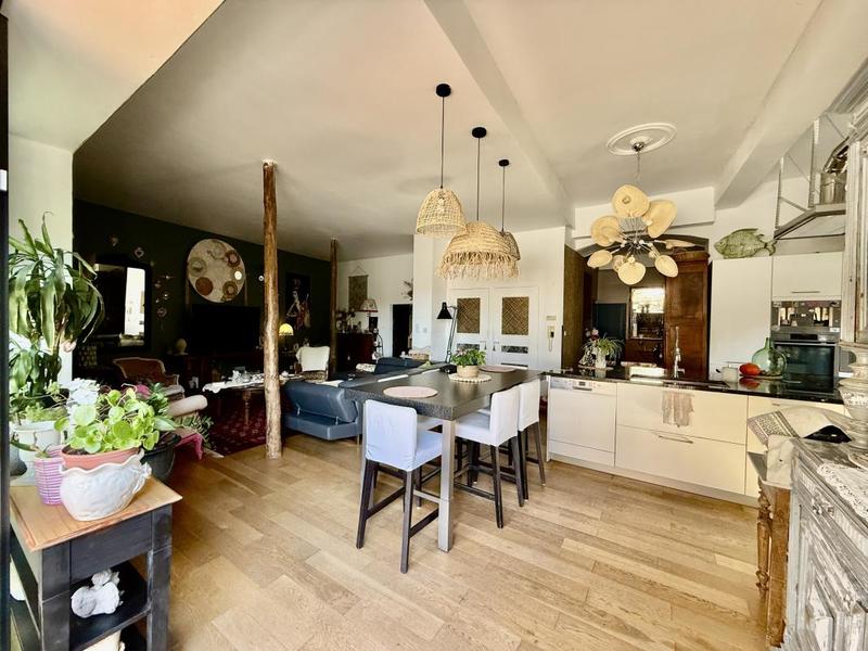 Maison bourgeoise - 290 m² - 7 pièces