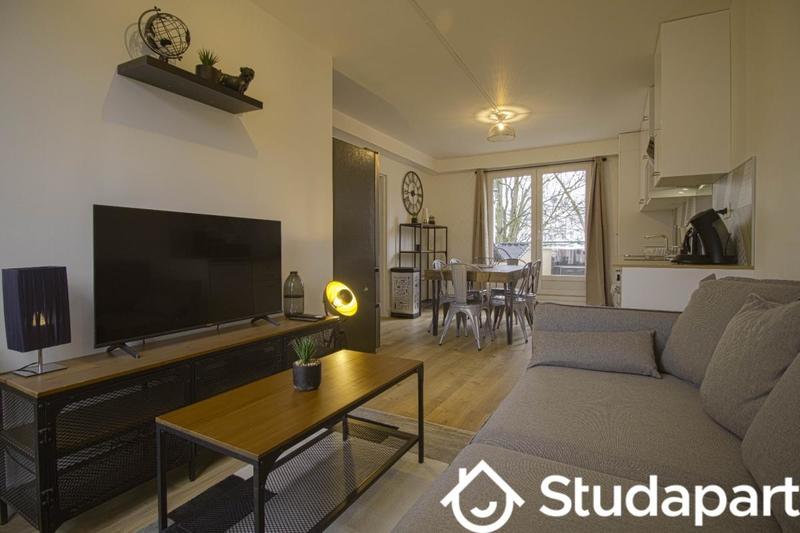 Chambre - 13 m² - 1 pièce