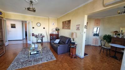 Appartement - 100 m² - 4 pièces