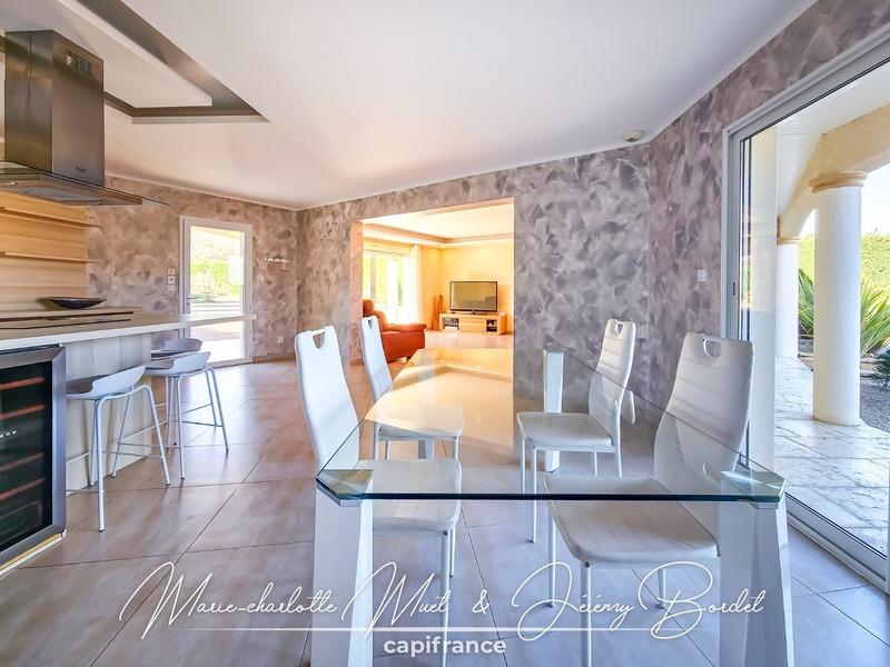 Maison - 135 m² - 4 pièces