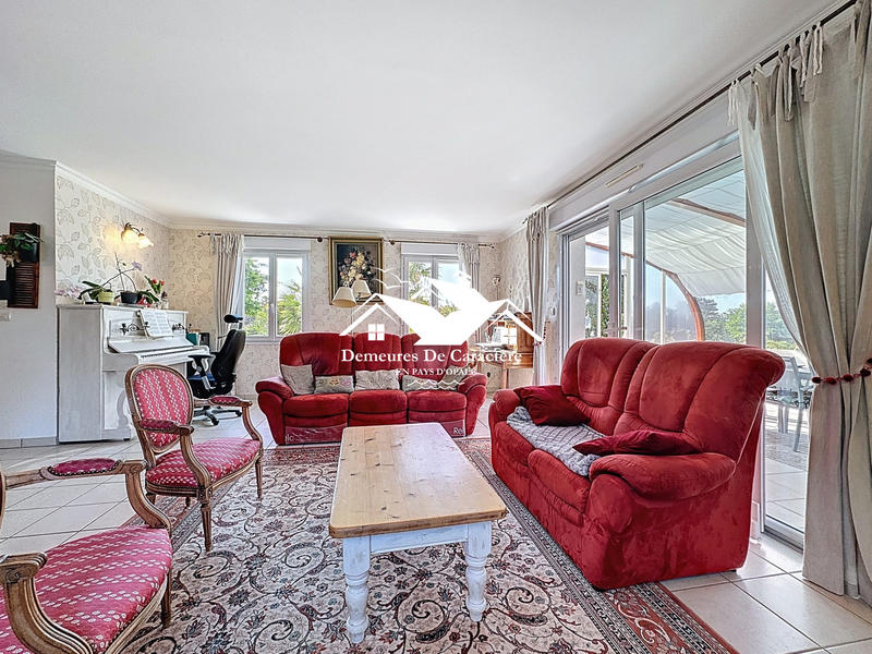 Maison - 215 m² - 7 pièces