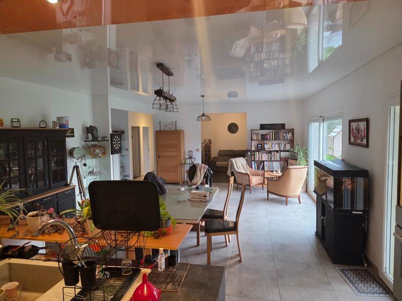 Maison - 209 m² - 11 pièces