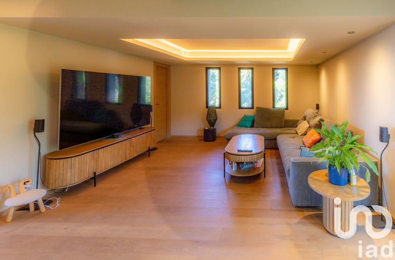 Maison de maîtres - 365 m² - 6 pièces