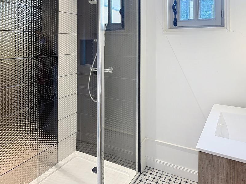 Maison de ville - 245 m² - 8 pièces