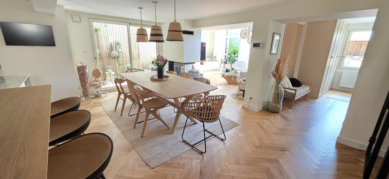 Villa - 200 m² - 7 pièces