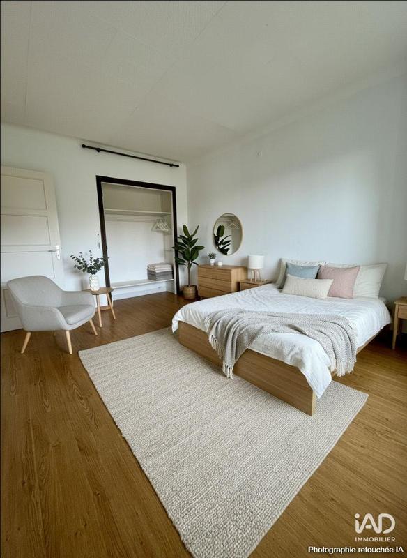 Maison - 104 m² - 4 pièces