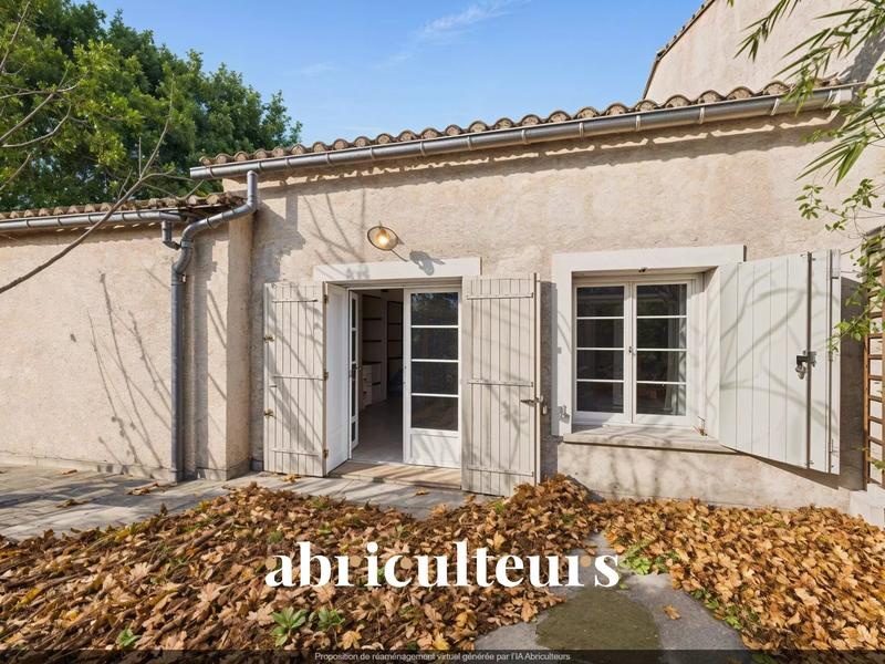 Maison - 345 m² - 11 pièces