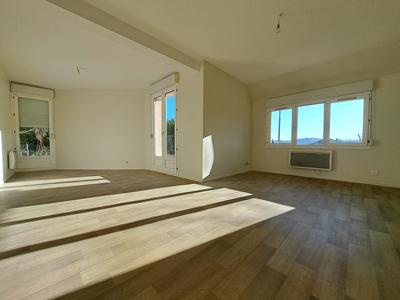 Pavillon - 77 m² - 4 pièces