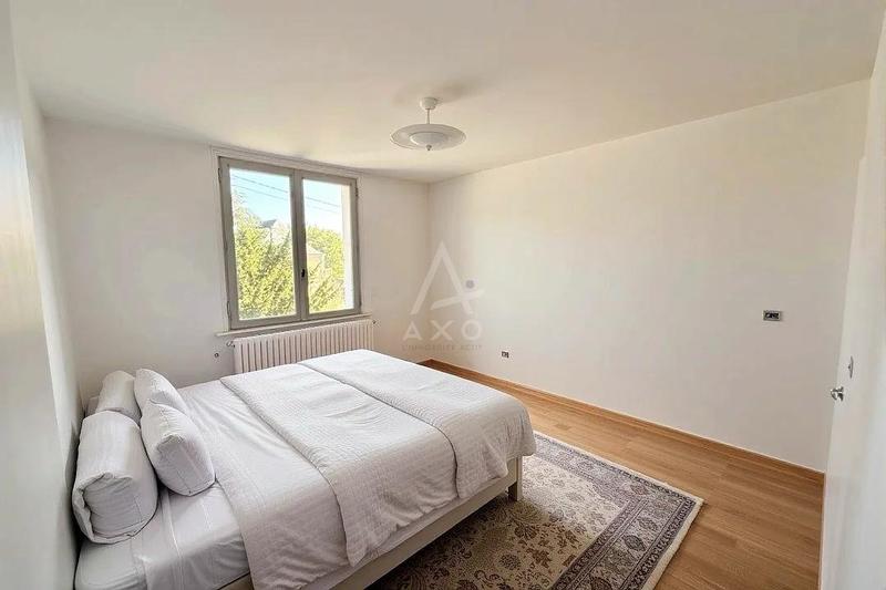 Maison - 136 m² - 6 pièces