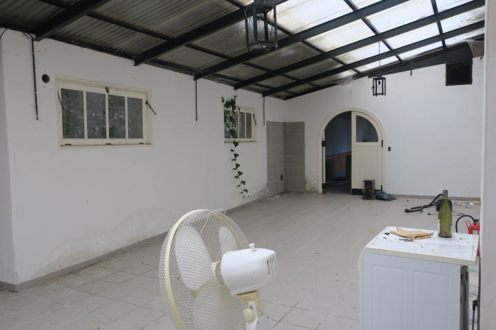 Maison - 344 m² - 10 pièces