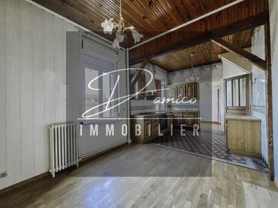 Maison - 150 m² - 8 pièces