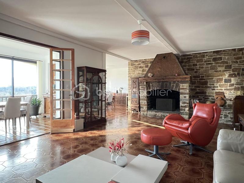 Villa - 197 m² - 7 pièces