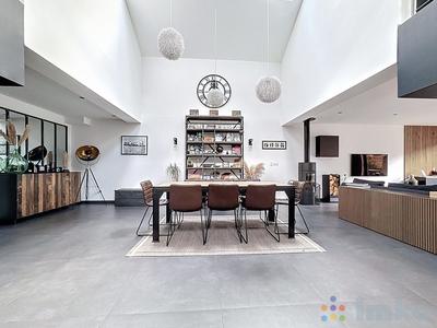 Maison - 200 m² - 4 pièces