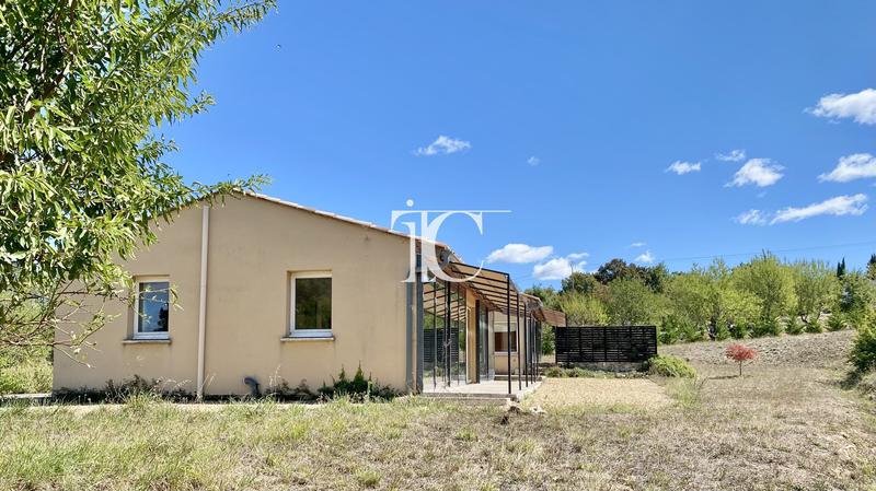 Maison de bois - 182 m² - 6 pièces