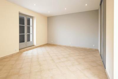 Maison en pierre - 61 m² - 3 pièces