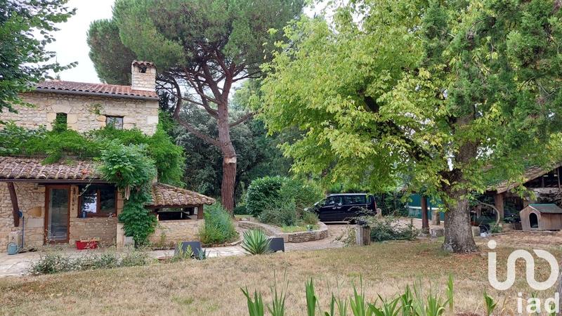 Maison - 282 m² - 8 pièces