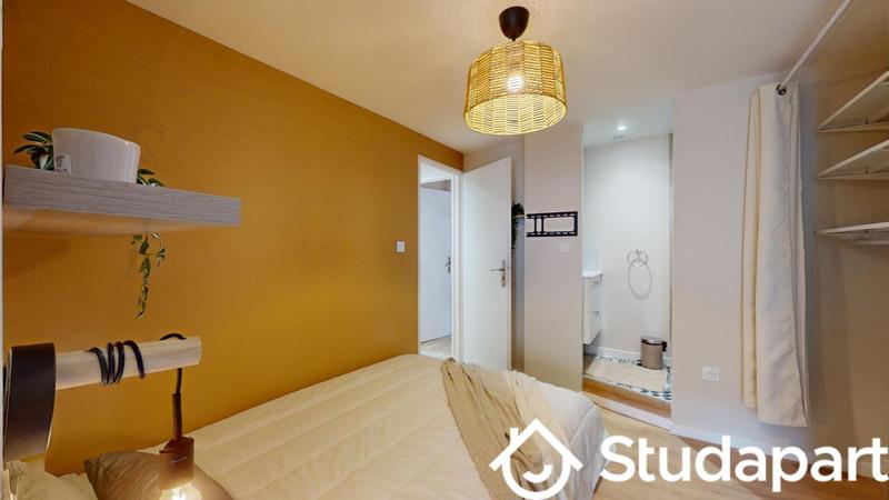 Chambre - 9 m² - 1 pièce