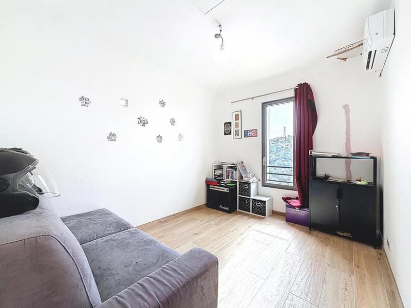 Maison - 123 m² - 5 pièces