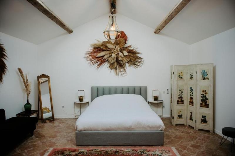 Bastide - 650 m² - 15 pièces