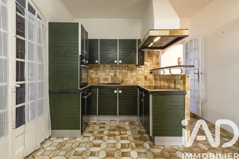 Maison - 226 m² - 8 pièces