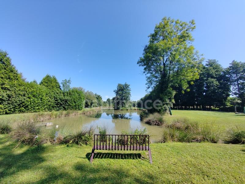 Moulin - 395 m² - 13 pièces