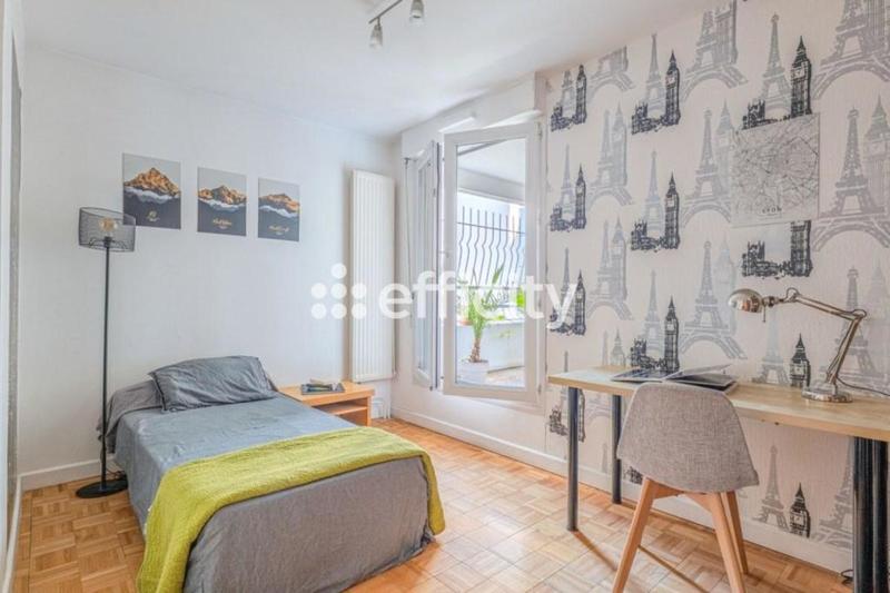 Appartement - 92 m² - 4 pièces