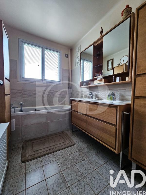 Maison - 163 m² - 8 pièces