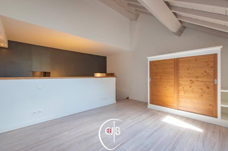 Appartement - 156 m² - 4 pièces