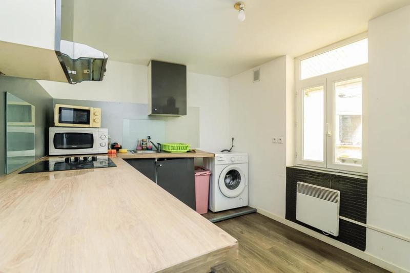 Maison - 98 m² - 8 pièces