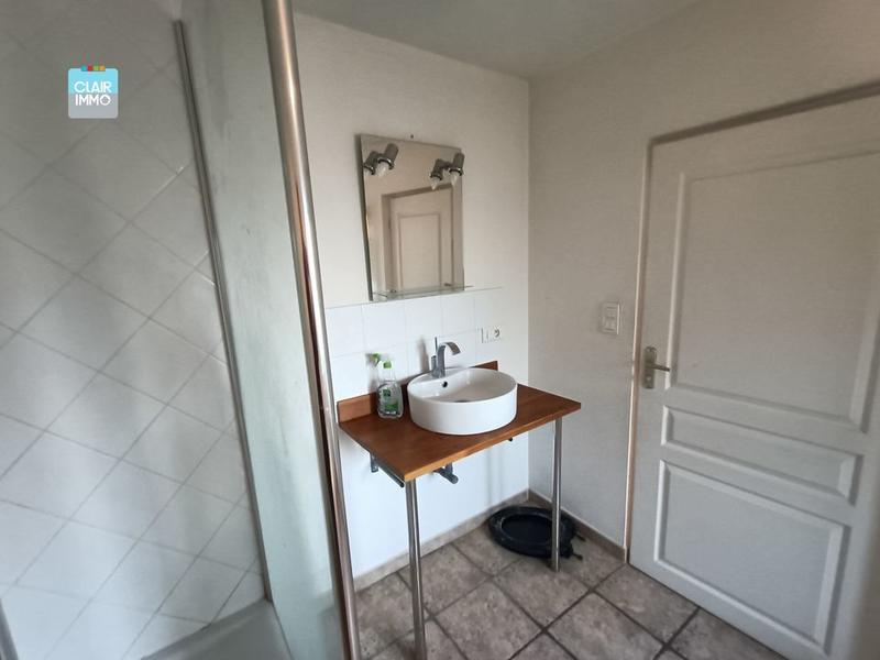 Fonds de commerce - Local commercial - 300 m²