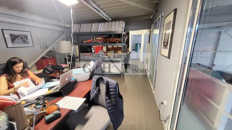 Local commercial - 955 m²