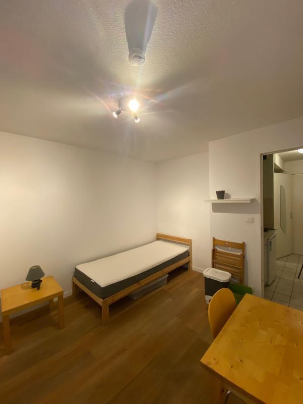 Studio - 20 m² - 1 pièce