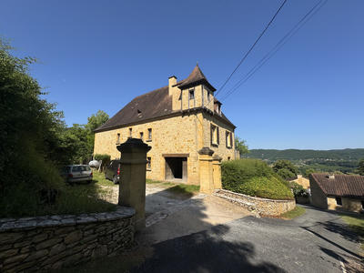 Maison - 175 m² - 8 pièces